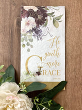 Load image into Gallery viewer, Golden Grace Paper Guest Towels
