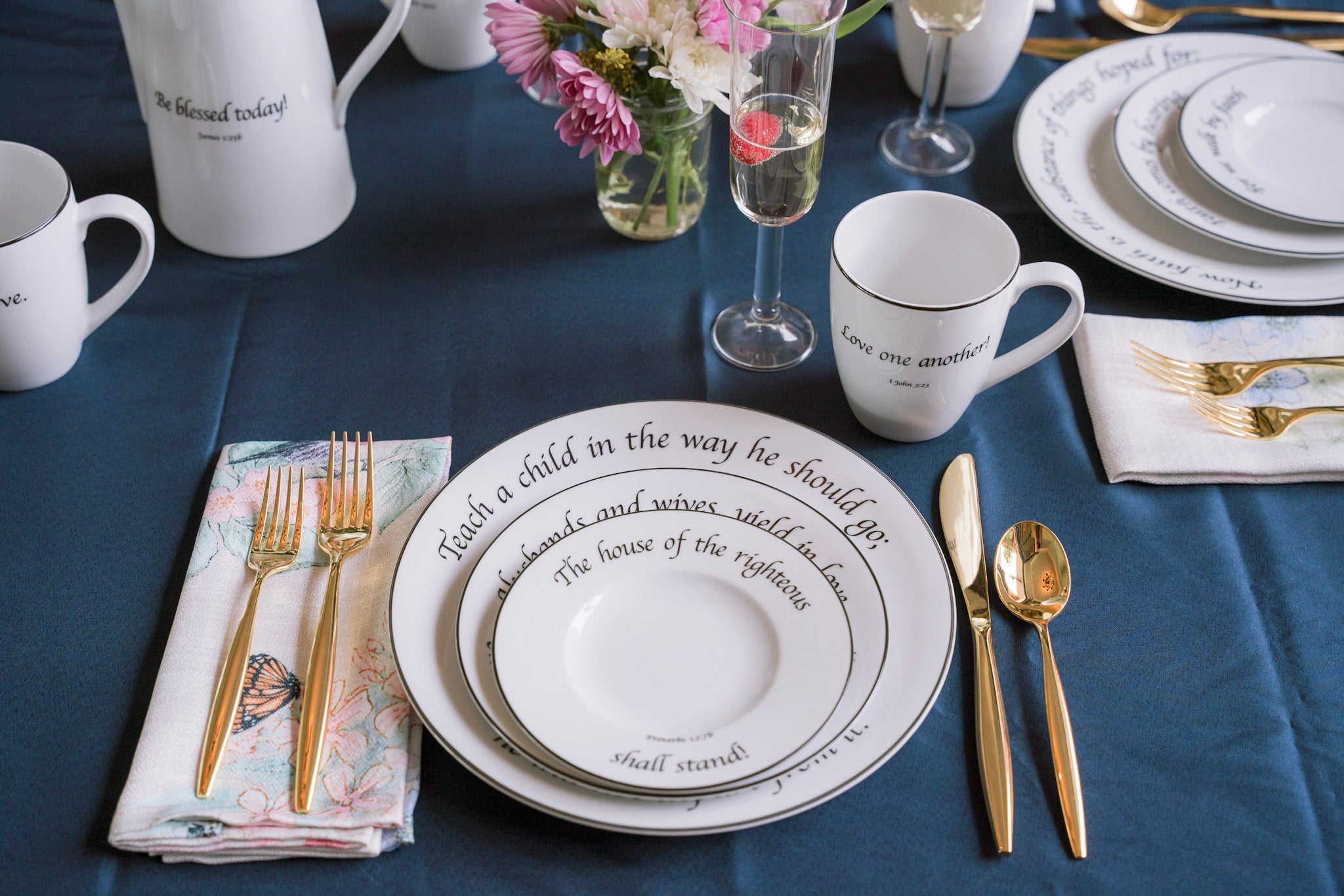 12-Piece Dinnerware Case - Faith, Family & Children, Love, and Praise ...